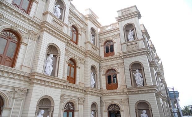 Aristro Club Hotel Колката Екстериор снимка