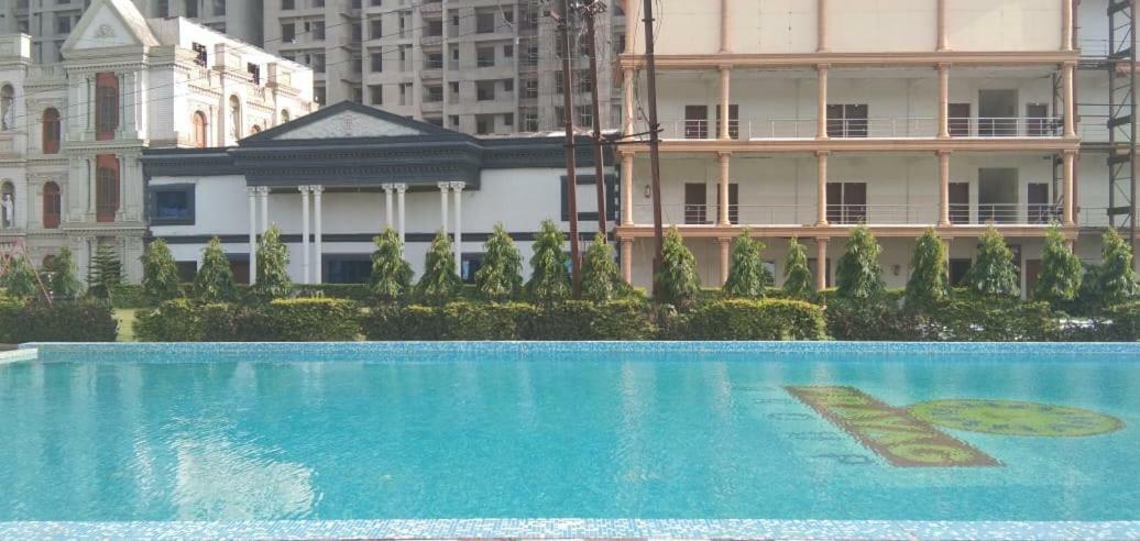 Aristro Club Hotel Колката Екстериор снимка